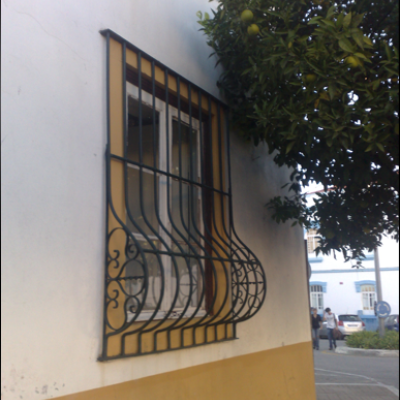 Rejas, balcones, verjas y puertas