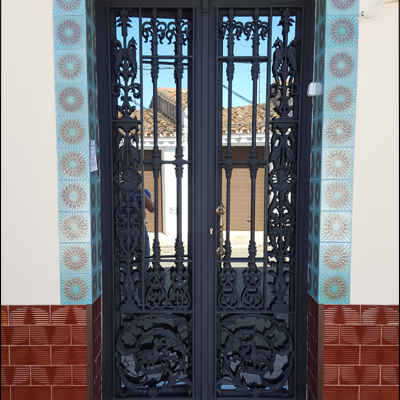 Rejas, balcones, verjas y puertas