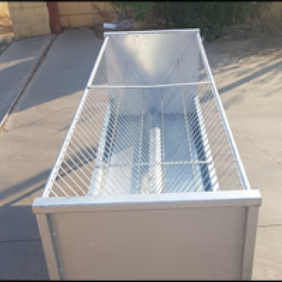 Comedero ovino rejilla 200cm