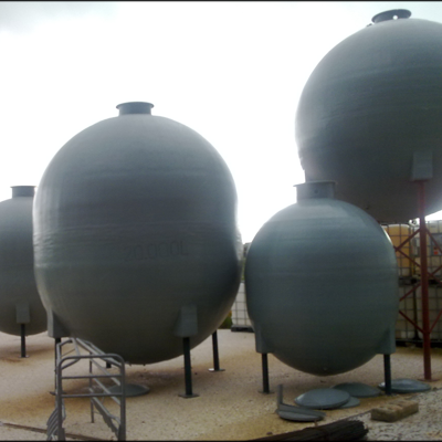 Depósito de agua de poliéster